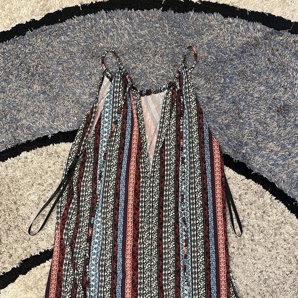 BCBGeneration, XXS, RED, ORANGE, WHITE, BLACK, BLUE FLOWY SHIRT - Picture 2 of 7